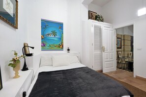 1 bedroom, iron/ironing board, free WiFi, bed sheets