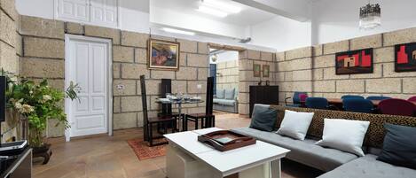 Televisor, reproductor de DVD i estèreo