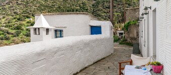 Olive Guesthouse Junior Apartment with Sea View and Wi-Fi
