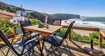 Ferienhaus 'Abrigo Do Pescador' mit Meerblick, privater Terrasse und WLAN