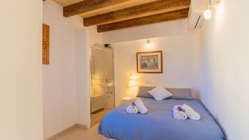 3 quartos, ferros/tábuas de passar roupa, Wi-Fi de cortesia