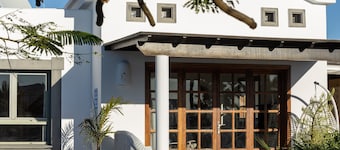 Villa "Mo Luxury Heated Pool" with Mountain View, Private Pool & Wi-Fi