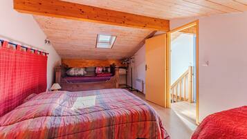 2 chambres, fer et planche Ă repasser, Wi-Fi gratuit, draps fournis