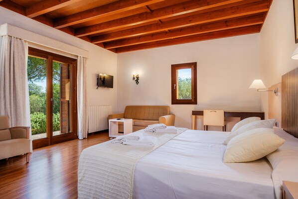 7 Schlafzimmer, kostenloses WLAN, Bettwäsche