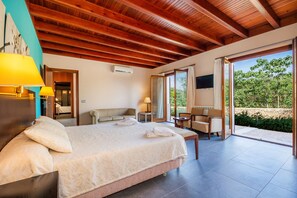 6 bedrooms, iron/ironing board, free WiFi, bed sheets - Country House 'Conies Romaní' with Private Pool, Wi-Fi and Air Conditioning (Manacor)