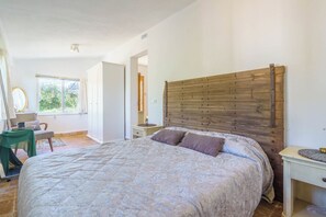 3 habitaciones, tabla de planchar con plancha y wifi gratis