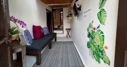 Casa Petra esta en el centro de San Cristobal donde caben hasta 4 personas.