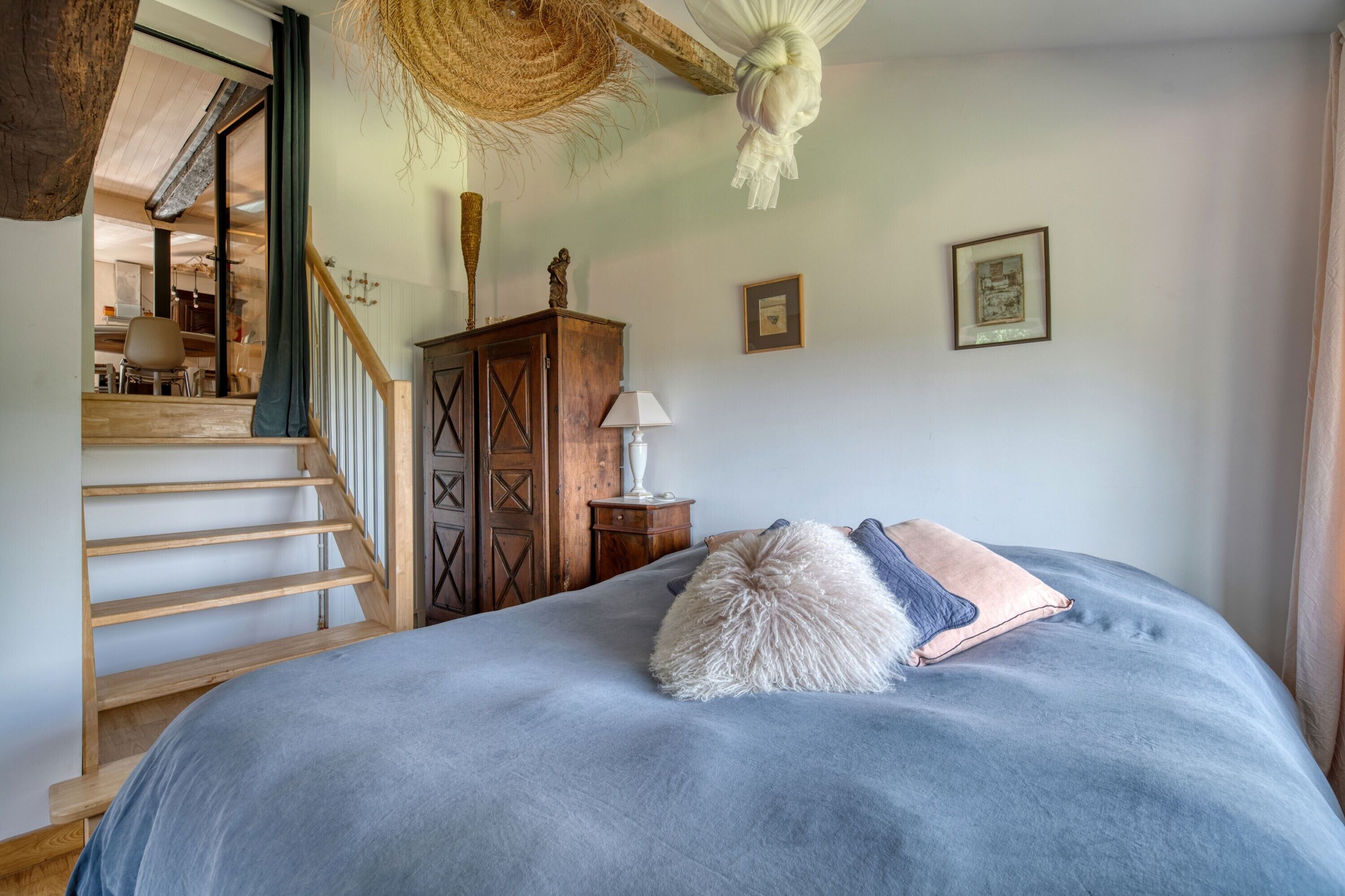 1 slaapkamer, een strijkplank/strijkijzer, gratis wifi, beddengoed