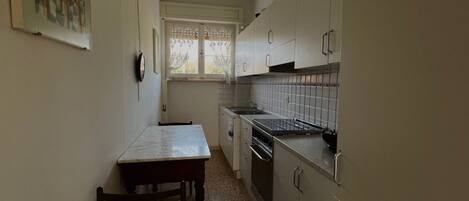 Réfrigérateur, four