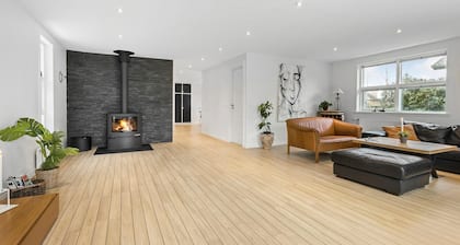 Awesome home in Sæby with kitchen