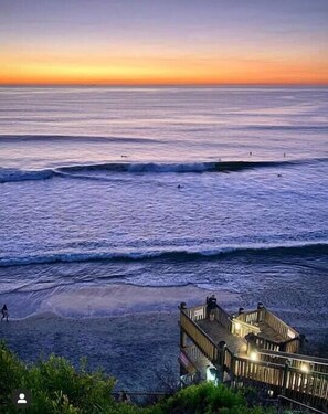 Beach nearby - The Encinitas Surf House. Blocks From The Beach! (Encinitas)