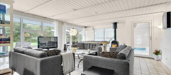 Lovely home in Græsted with kitchen