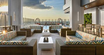 Centennial Park - Atlanta, Georgia. 3 Bedroom Condo.