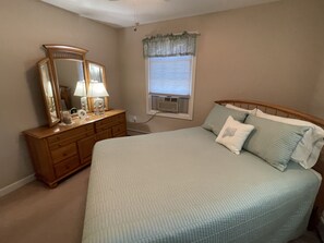 4 Schlafzimmer, Bügeleisen/Bügelbrett, WLAN
