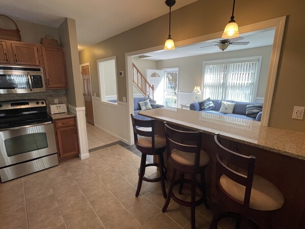 Interior - 4 bedrm, 2 bath home minutes to downtown Westerly, Watch Hill, Westerly beaches (Westerly)