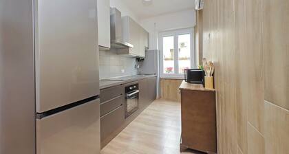 Brand new central apartment! Family sized-2 bedrooms