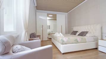 2 camere, una scrivania, ferro/asse da stiro, Wi-Fi gratuito