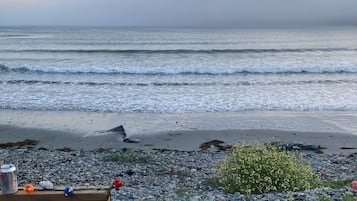 海灘、躺椅、沙灘巾