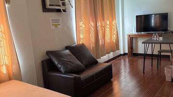 Junior suite | 1 slaapkamer, een bureau, gratis wifi, beddengoed