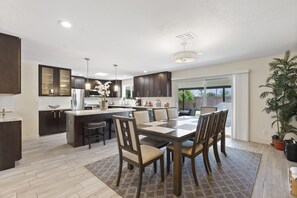 Interior detail - Fairmount Inn (Scottsdale)