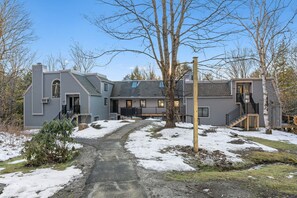 Exterior - New Ski Mtn Condo, Walk to Ski Hill - Kingswood 6C (Quechee)