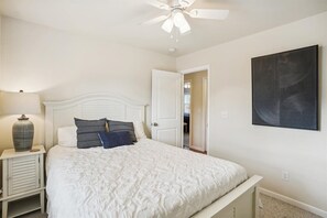 3 bedrooms, Internet, bed sheets