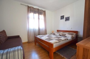 2 bedrooms, free WiFi, bed sheets