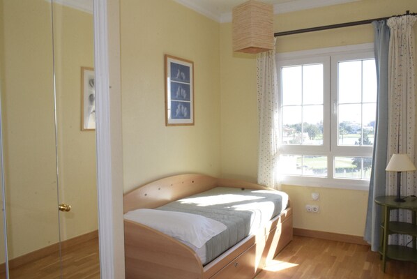 3 chambres, fer et planche Ă repasser, accĂšs au Wi-Fi (inclus)