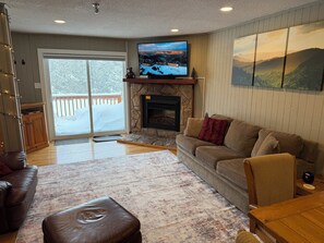 Smart-TV, peis og stereoanlegg