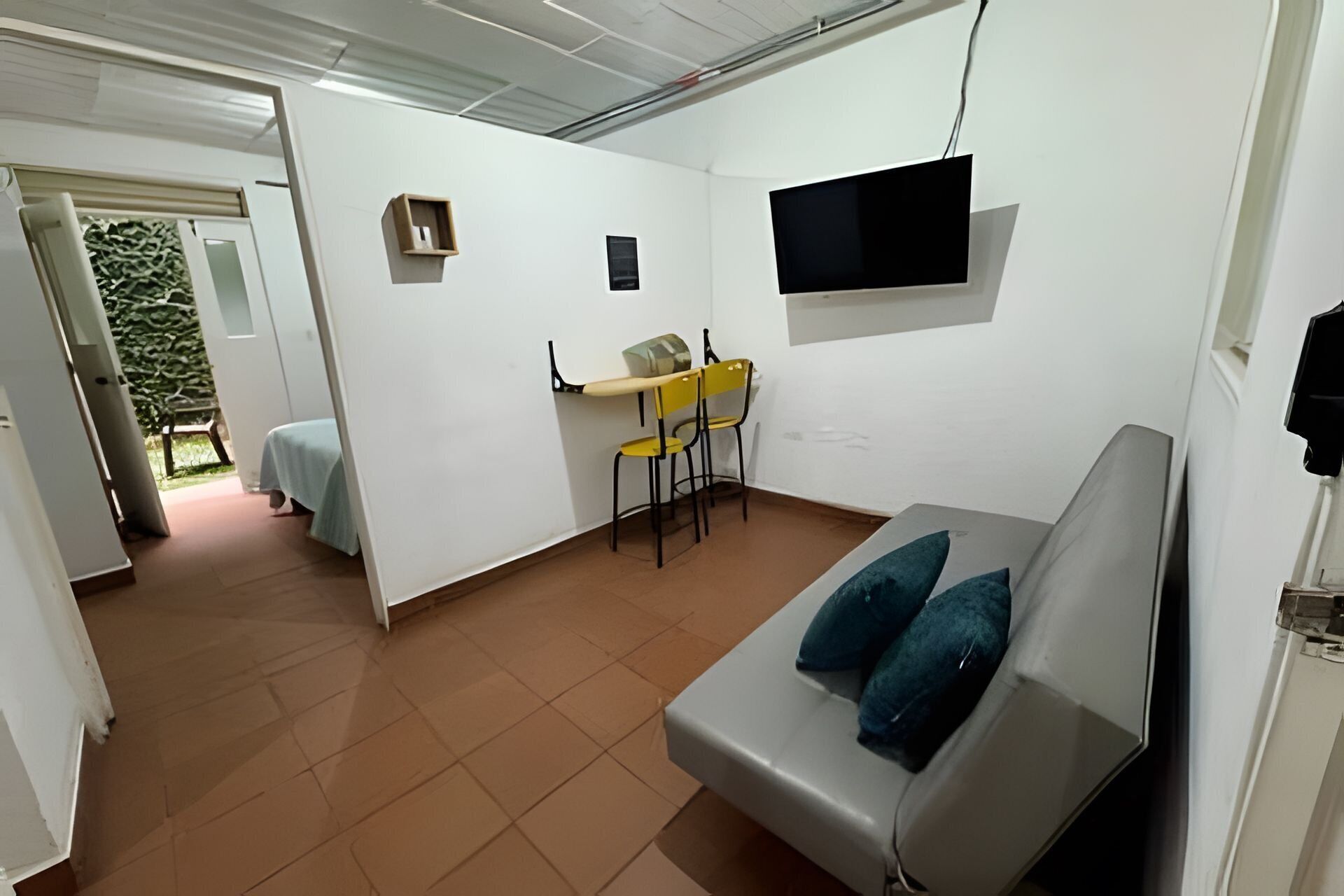 Deluxe Apartment | 1 bedroom, iron/ironing board (on request), WiFi (free), bed sheets