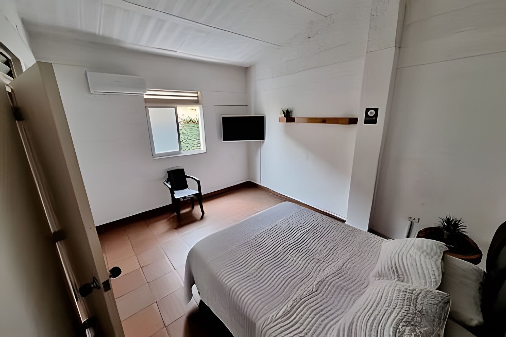 Premier Apartment | 1 bedroom, iron/ironing board (on request), WiFi (free), bed sheets