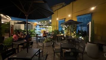 Junior Apartment | Outdoor dining