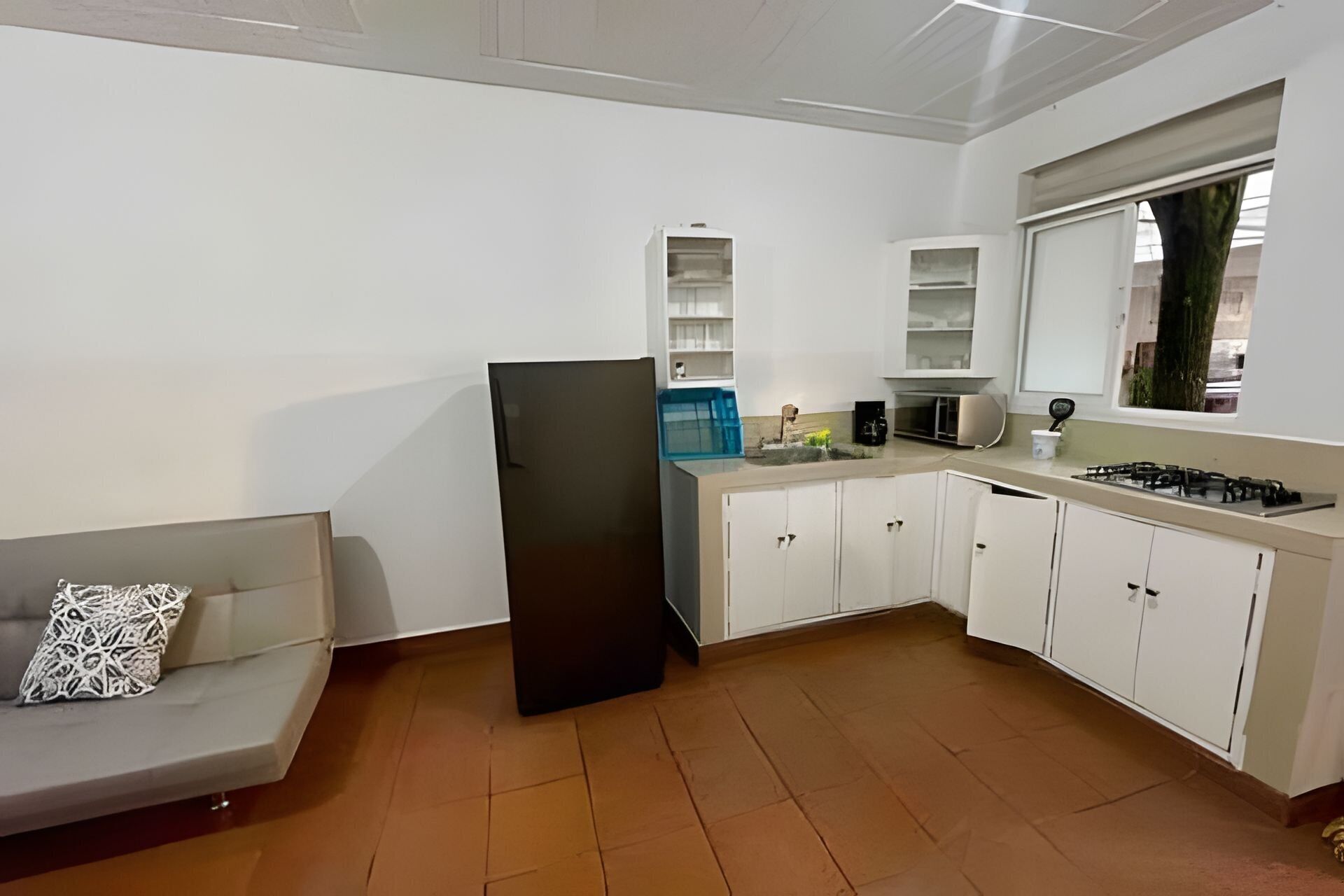 Deluxe Apartment | Private kitchen | Fridge, coffee grinder