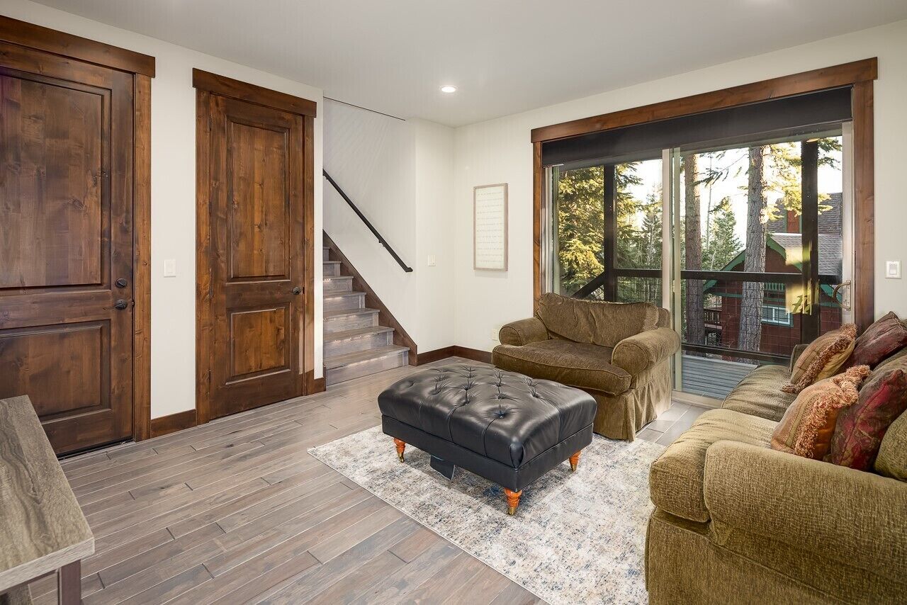 House, Multiple Beds (Tahoe Tranquili-Tree) | Living room