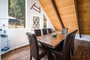House, Multiple Beds (Maison Martis Landing) | Dining