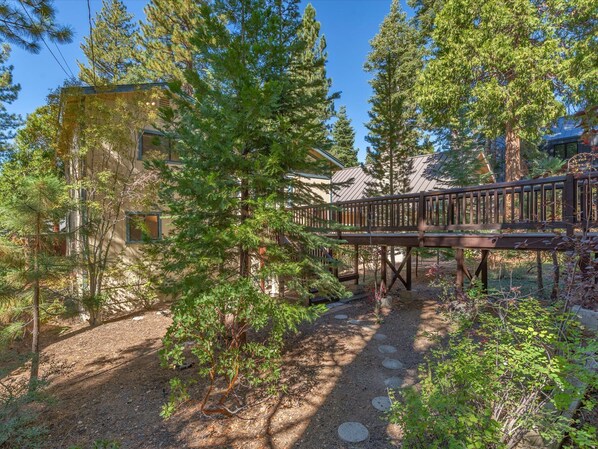 House, Multiple Beds (Beaver Street Retreat) | Property entrance - Beaver Street Retreat (Kings Beach)