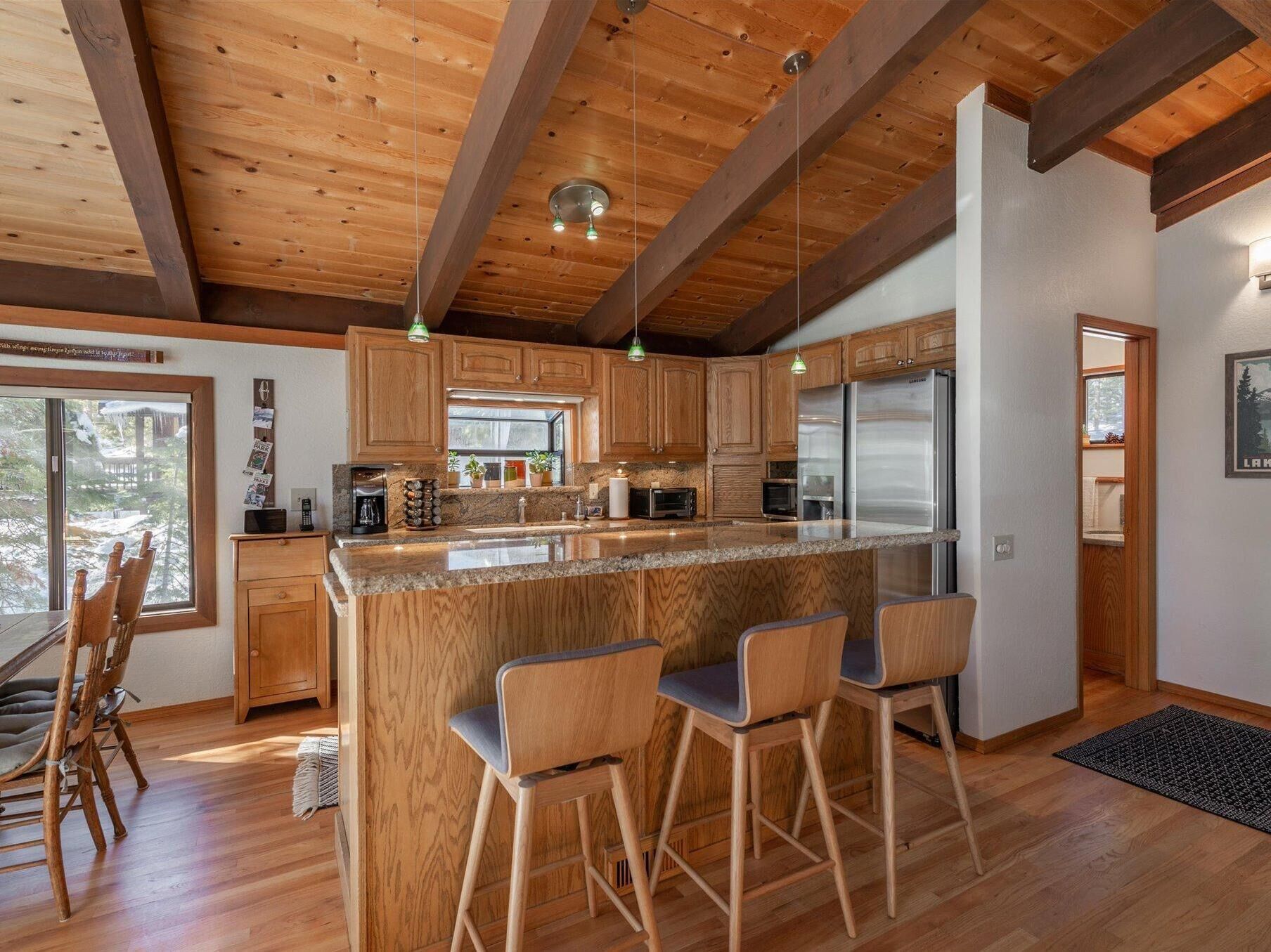 House, Multiple Beds (Carnelian Bay Chalet) | Private kitchen