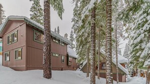 Talo, useita sänkyjä (Hillside Retreat) | Ulkopuoli