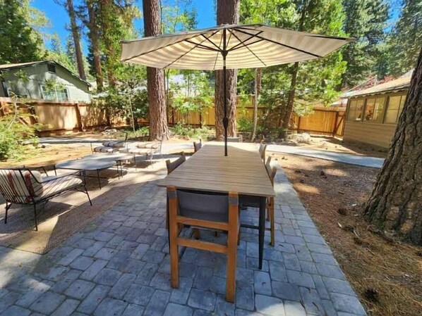 Cabin, nhiều giường (Troubadour's Landing) | Khu ẩm thực ngoài trời