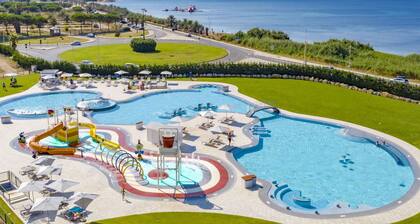 Agréable appartement dans une maison de vacances avec climatisation, WIFI, piscine, TV et terrasse