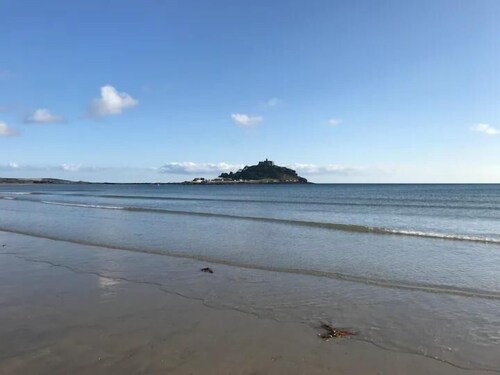 Immaculate Studio Apartment just outside Penzance