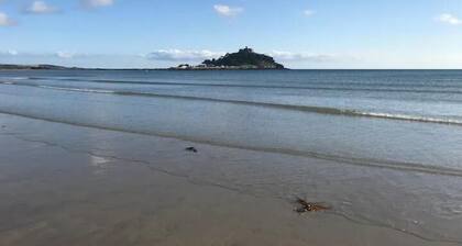 Immaculate Studio Apartment just outside Penzance
