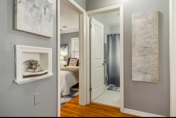 3 soverom, skrivebord, strykejern/-brett og wi-fi