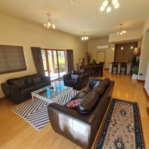 Find your stay peaceful and comfortable with luxury. Kids friendly