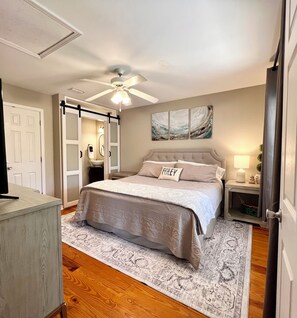 2 Schlafzimmer, Bügeleisen/Bügelbrett, kostenloses WLAN, Bettwäsche