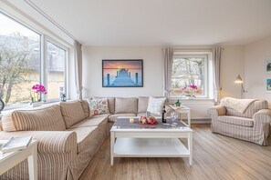 TV, stereo - Fewo1846 - Adlerhorst Museumsberg - Fewo1846 - Adlerhorst (Flensburg)