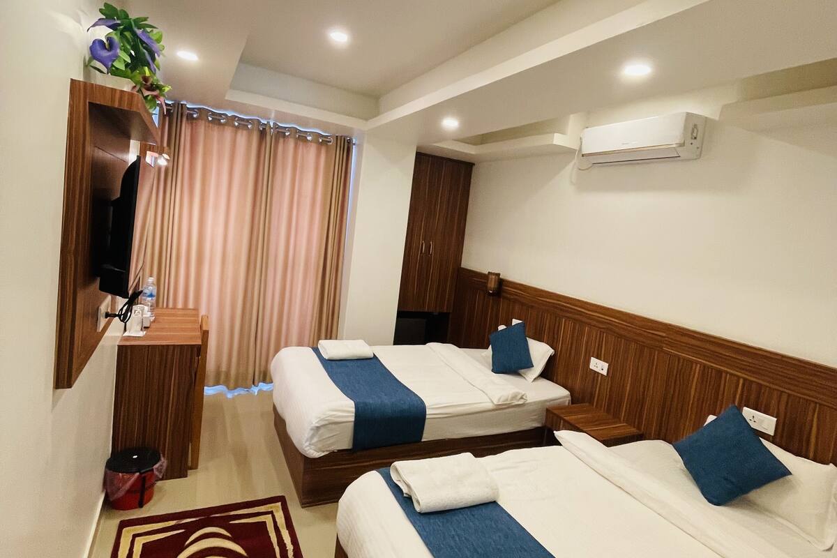 Chambre Simple Deluxe, 1 très grand lit