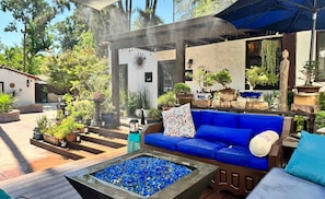 Terrace/patio - The Spanish Watson Casita, Hot Tub, Pool Oasis (Visalia)