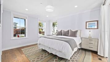 4 bedrooms, iron/ironing board, travel cot, WiFi