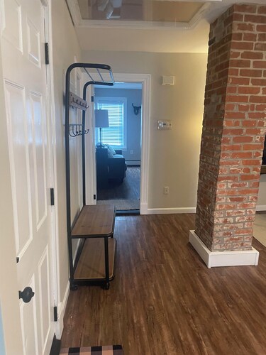 Entire rental unit in Warren, Rhode Island Unit 3